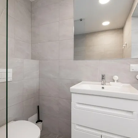 Hilltop - Studio In City Centre شقة *