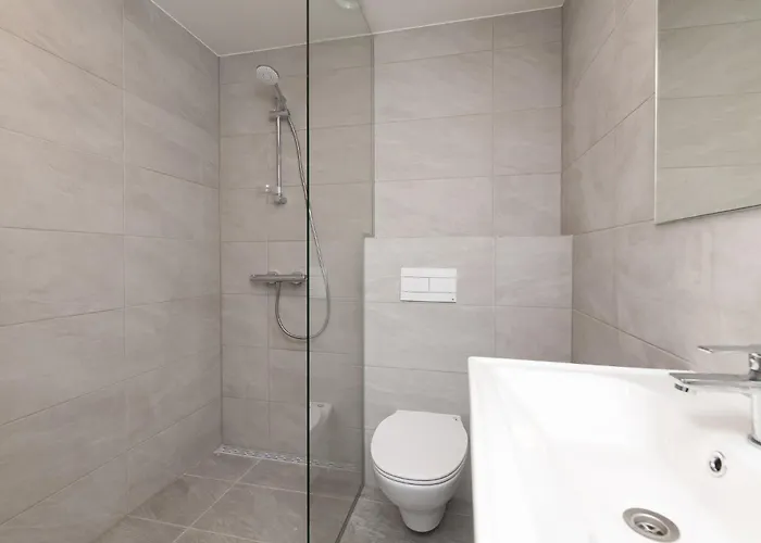 Hilltop - Studio In City Centre *